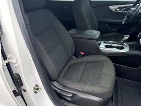 Used 2020 Chevrolet Blazer LT FWD image 25