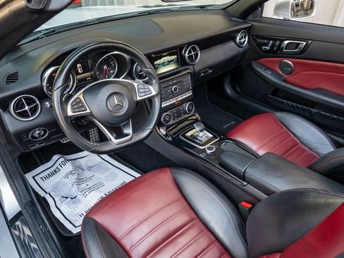 Used 2017 Mercedes-Benz SLC 300 image 13