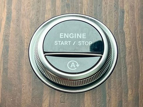 Certified 2026 Mercedes-Benz C 300 4MATIC Sedan image 43