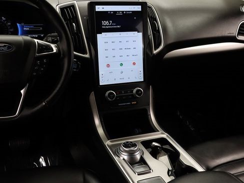 Used 2023 Ford Edge SEL image 15