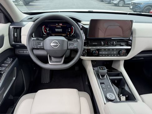 New 2026 Nissan Pathfinder SL AWD/4WD image 24