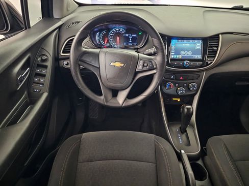 Used 2019 Chevrolet Trax LS w/ LPO, Protection Package FWD image 8
