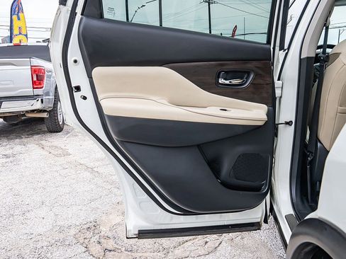 Used 2020 Nissan Murano Platinum FWD image 11
