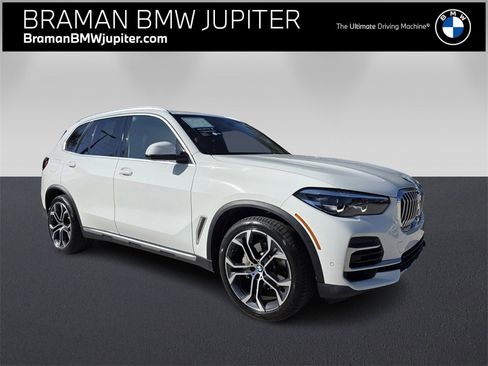 Certified 2022 BMW X5 xDrive40i w/ Premium Package image 1