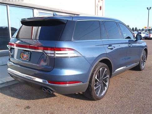 Used 2020 Lincoln Aviator Reserve w/ Equipment Group 202A AWD/4WD image 3