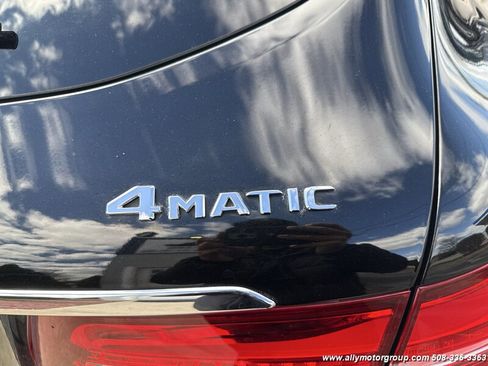 Used 2019 Mercedes-Benz GLC 300 4MATIC image 13