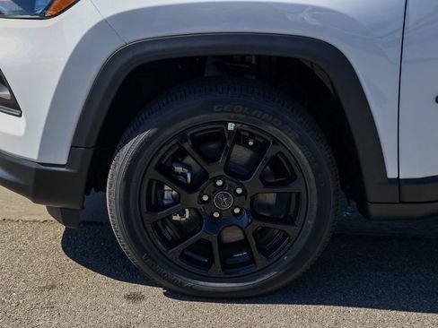 New 2026 Jeep Compass Latitude AWD/4WD image 11