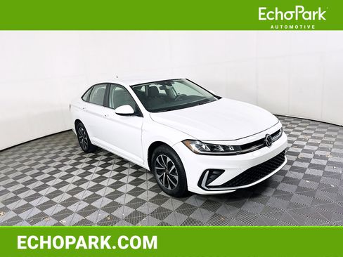 Used 2025 Volkswagen Jetta S FWD image 1