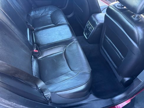 Used 2019 Chrysler 300 Limited image 24