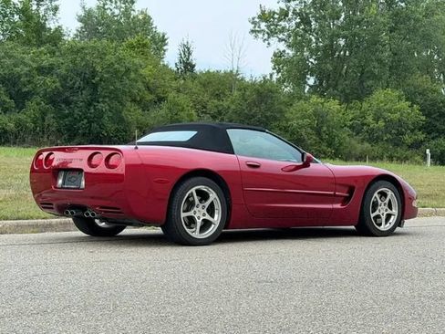 Used 2001 Chevrolet Corvette Convertible w/ Preferred Equipment Group2 RWD image 14