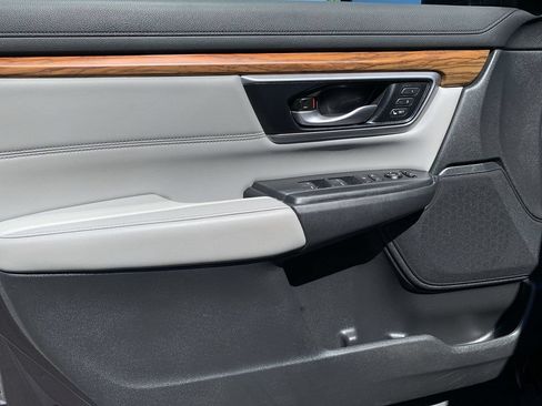 Used 2019 Honda CR-V Touring image 15