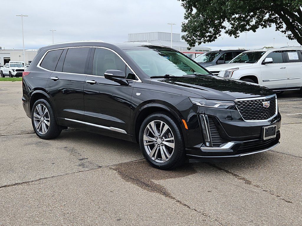 Used 2020 Cadillac XT6 Premium Luxury FWD image 7