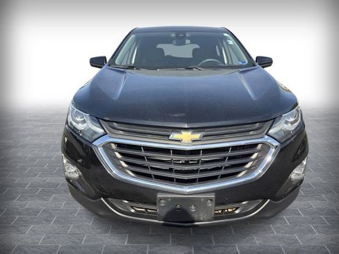 Used 2020 Chevrolet Equinox LT image 2
