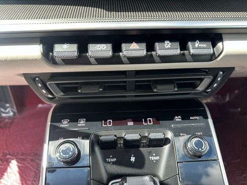 Certified 2021 Porsche 911 Turbo S image 27