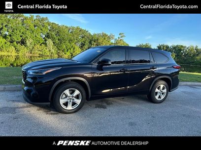 Used 2021 Toyota Highlander LE