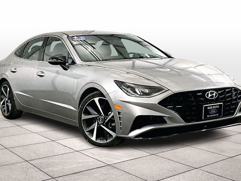 Used 2021 Hyundai Sonata SEL Plus w/ Winter Weather Package image 2