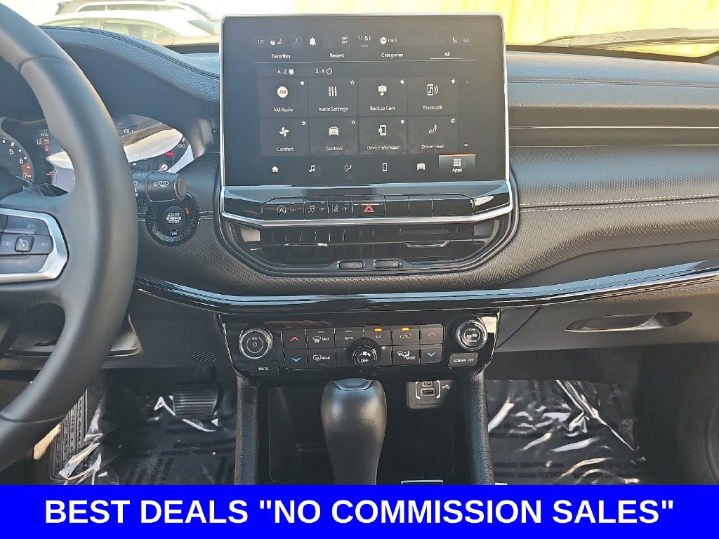 Used 2023 Jeep Compass Latitude w/ Sun and Sound Group AWD/4WD image 19