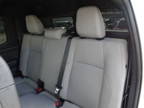 Used 2025 Toyota Tacoma SR5 image 21