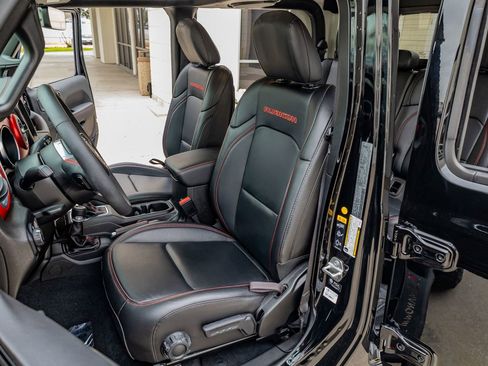 Used 2023 Jeep Gladiator Rubicon w/ LED Lighting Group image 30