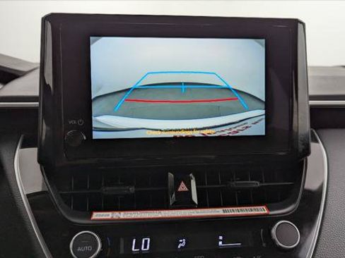 Used 2026 Toyota Corolla LE FWD image 28
