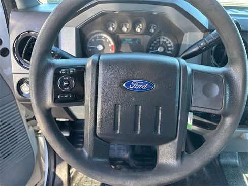 Used 2014 Ford F250 XL w/ Power Equipment Group image 14