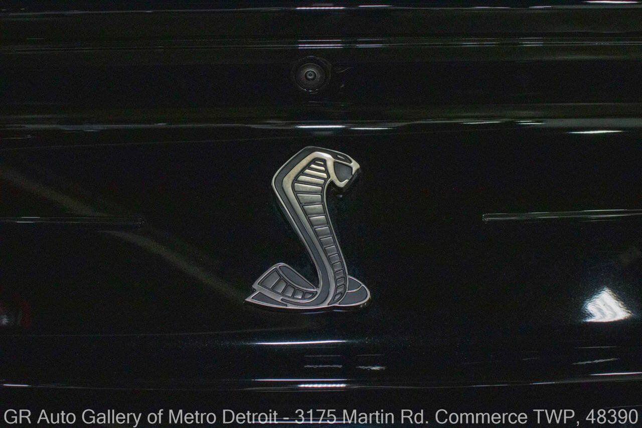 Used 2020 Ford Mustang Shelby GT500 w/ Carbon Fiber Track Pack RWD image 29