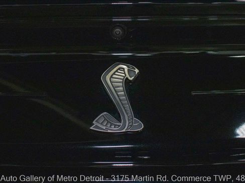Used 2020 Ford Mustang Shelby GT500 w/ Carbon Fiber Track Pack RWD image 29