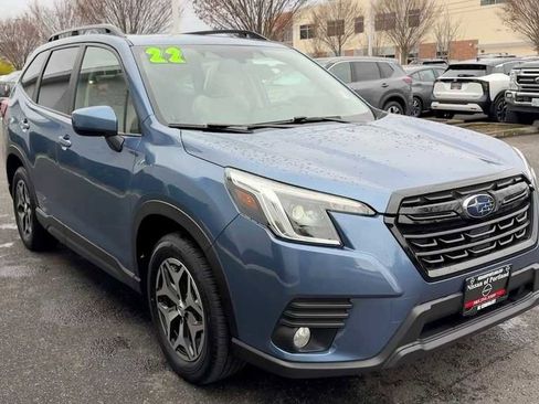 Used 2022 Subaru Forester Premium image 5