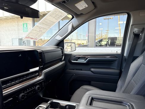 Used 2022 Chevrolet Silverado 1500 RST image 21