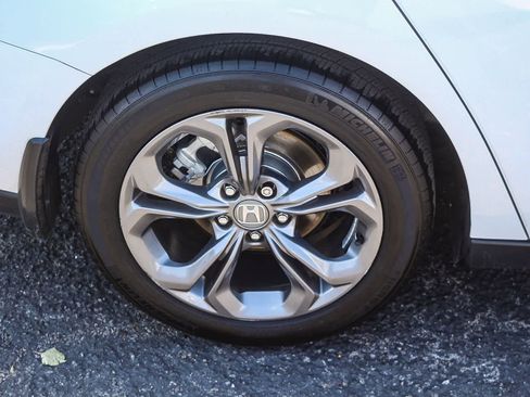 Used 2024 Honda Accord EX image 12