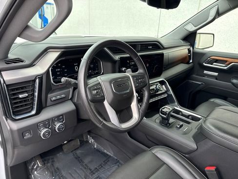 Used 2023 GMC Sierra 1500 Denali w/ Technology Package AWD/4WD image 12