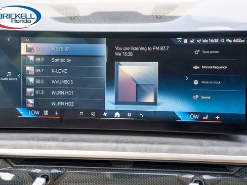 Used 2024 BMW X7 xDrive40i w/ Premium Package AWD/4WD image 27