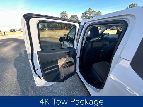 Used 2025 Ford Maverick Lariat w/ 4K Tow Package image 14