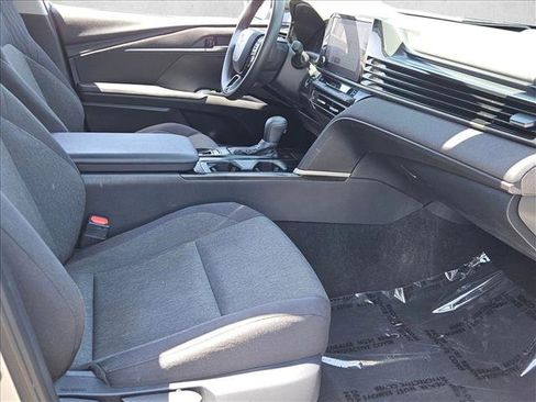 Used 2025 Toyota Camry SE FWD image 25