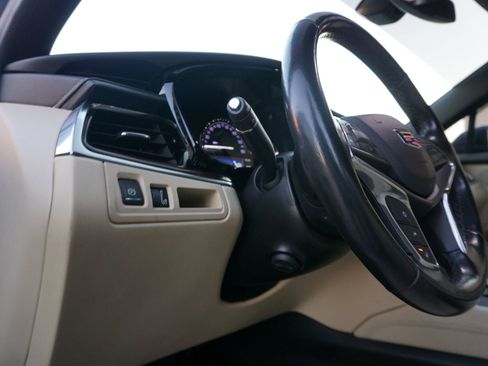 Used 2019 Cadillac XT5 Luxury image 30