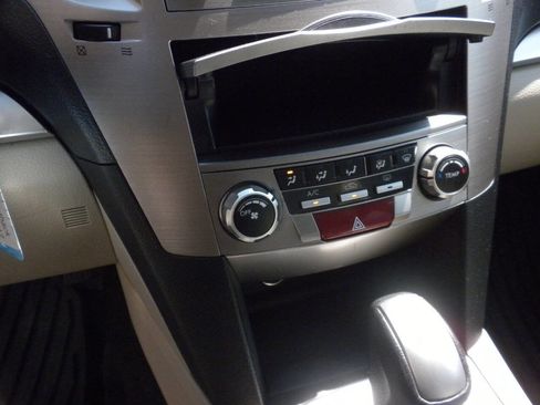 Used 2013 Subaru Outback 2.5i Premium image 19