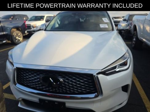 Certified 2024 INFINITI QX50 Luxe w/ Accent Package FWD image 2