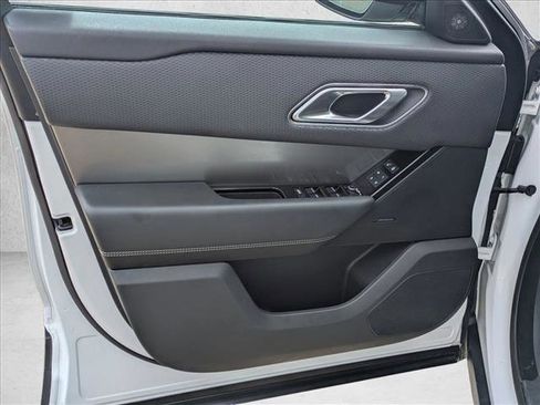 Used 2019 Land Rover Range Rover Velar S AWD/4WD image 13