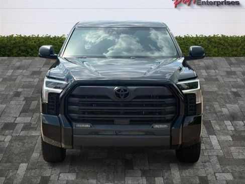Used 2025 Toyota Tundra SR5 w/ SR5 Convenience Package RWD image 5