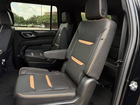 Used 2023 GMC Yukon XL AT4 w/ AT4 Premium Package AWD/4WD image 29