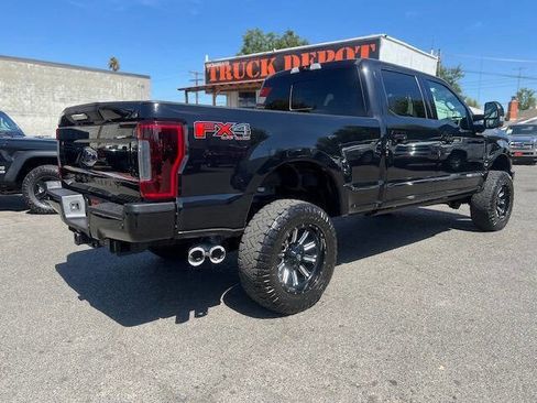 Used 2019 Ford F350 Lariat image 8