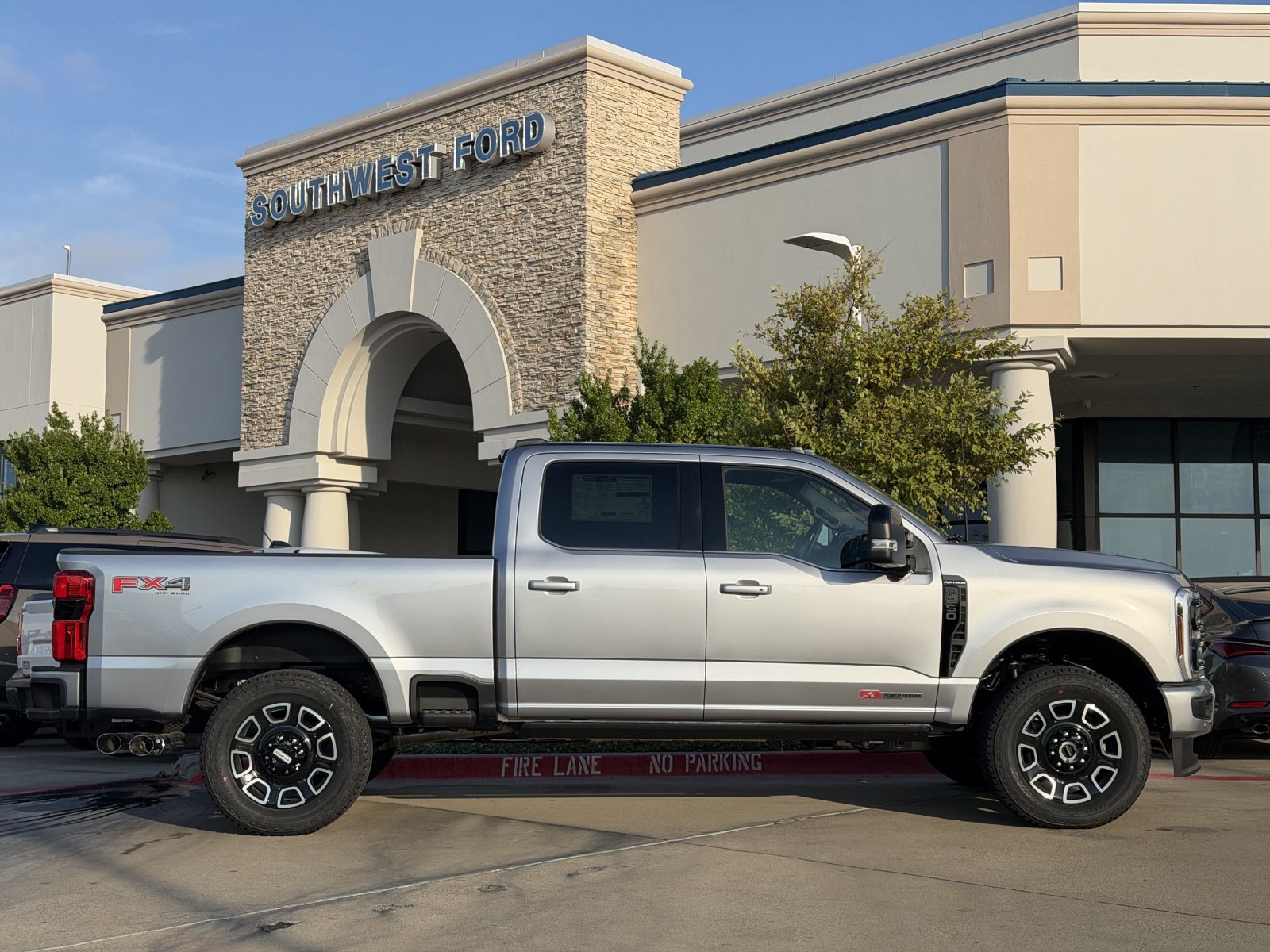 New 2027 Ford F250 Platinum AWD/4WD image 3