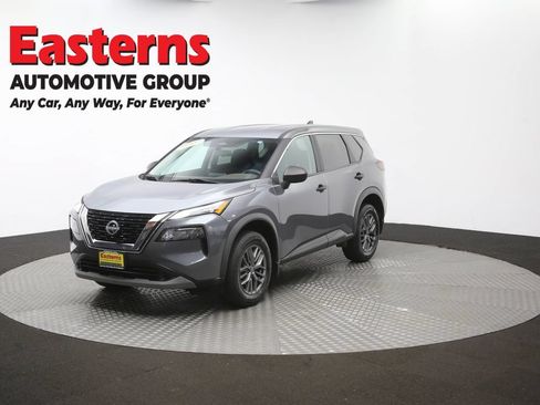 Used 2023 Nissan Rogue S AWD/4WD image 55