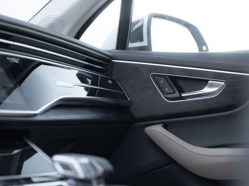 New 2026 Audi Q7 3.0T Premium Plus AWD/4WD image 16