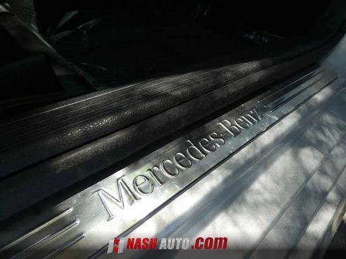 Used 2012 Mercedes-Benz GLK 350 2WD image 29