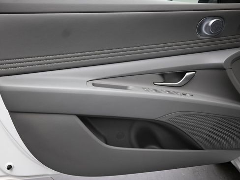 New 2026 Hyundai Elantra Sport FWD image 23