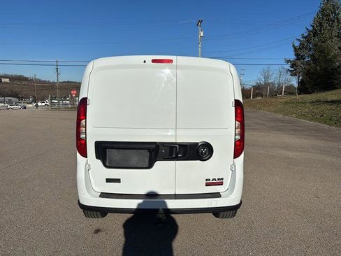 Used 2022 RAM ProMaster City Tradesman image 3