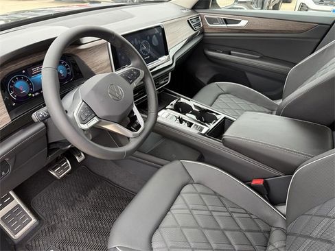 New 2025 Volkswagen Atlas SEL Premium R-Line image 9