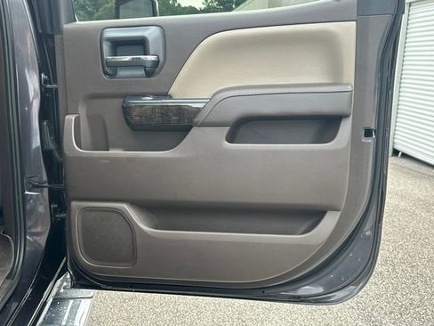 Used 2016 GMC Sierra 2500 Denali w/ Duramax Plus Package AWD/4WD image 16