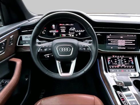 Used 2024 Audi Q8 Premium Plus AWD/4WD image 6